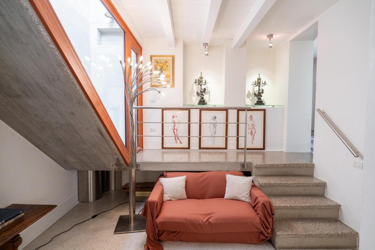 Terrazza Garibaldi By Postcardsfrom Apartment เวโรนา ภายนอก รูปภาพ